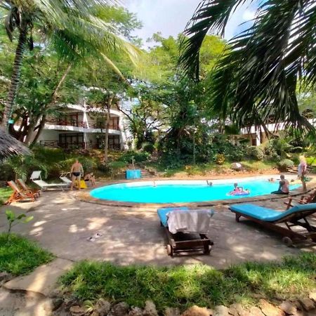 Silver Rock Hotel Malindi Exterior photo