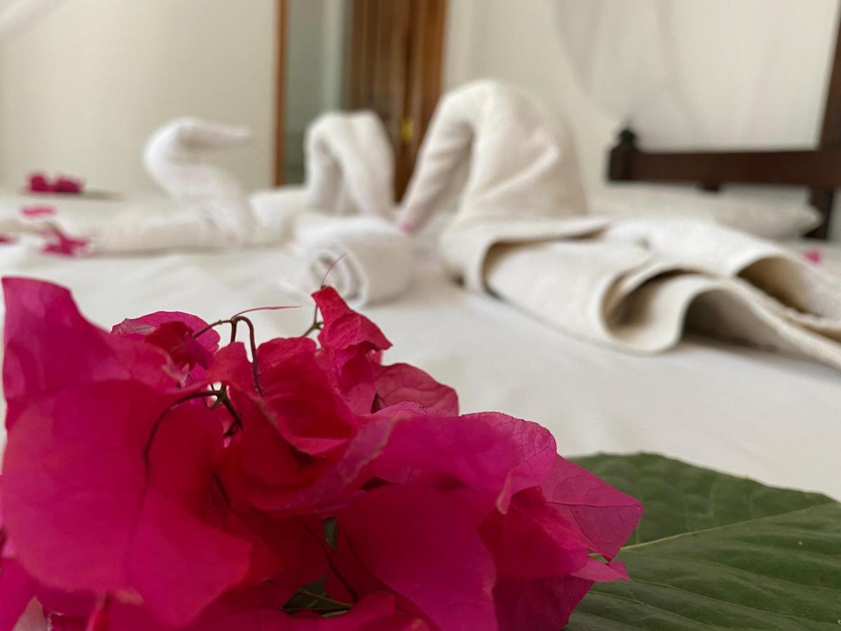 Silver Rock Hotel Malindi Exterior photo