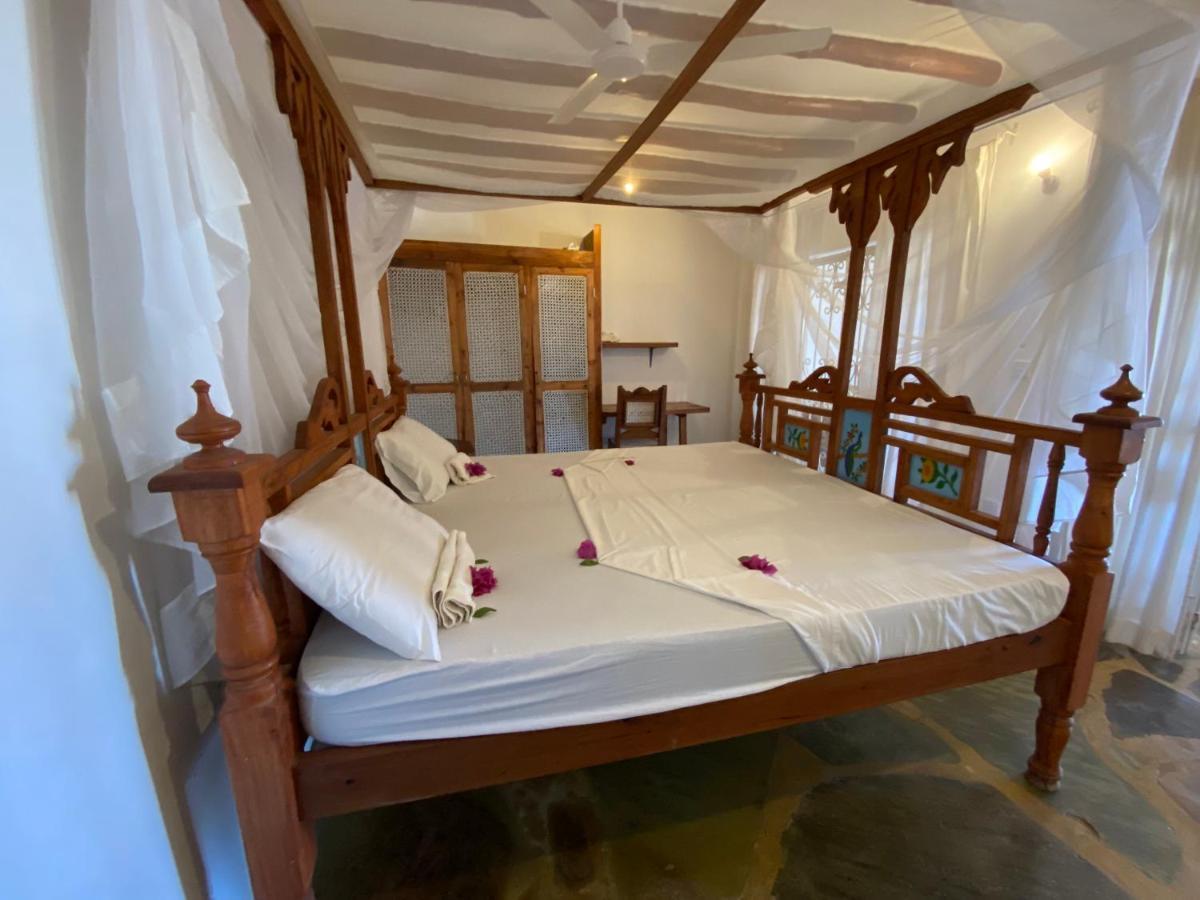 Silver Rock Hotel Malindi Exterior photo