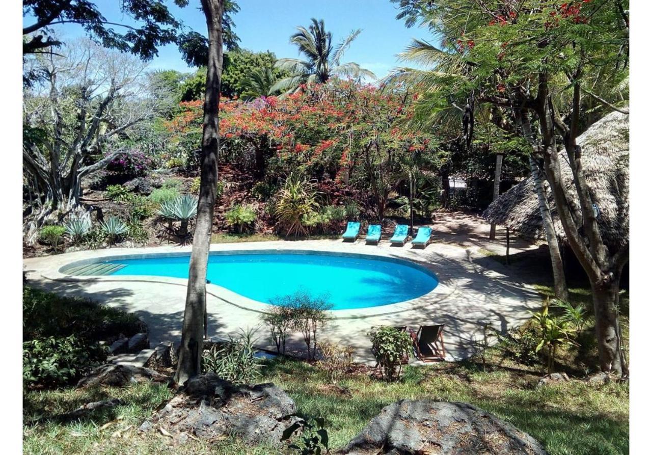 Silver Rock Hotel Malindi Exterior photo